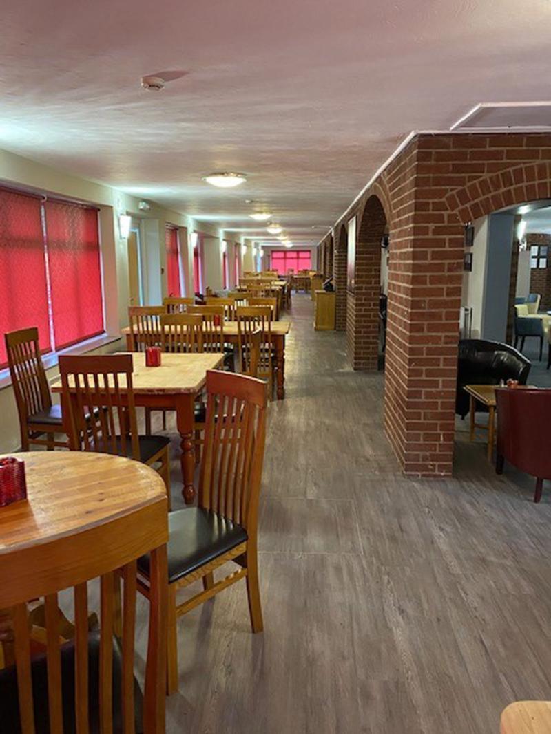 Beaufort Park Hotel Mold Bagian luar foto